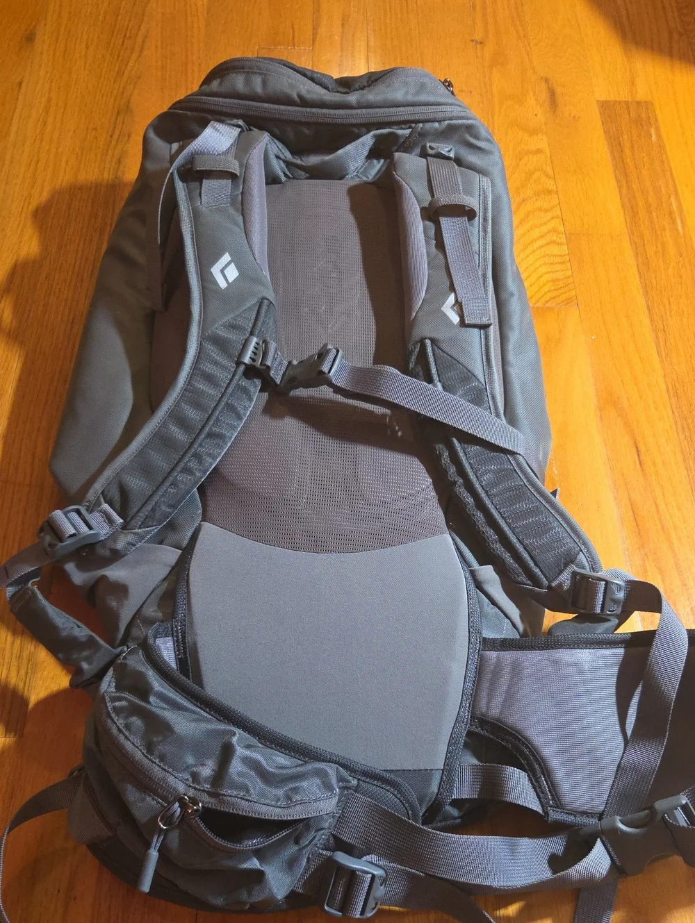 Black Diamond Burn 25L Technical Hiking Backpack - Medium Torso